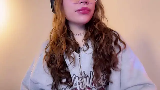 PaulaPratt online show from 01/15/25, 03:22