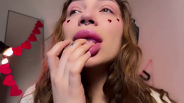 PaulaPratt online show from 02/14/25, 04:15