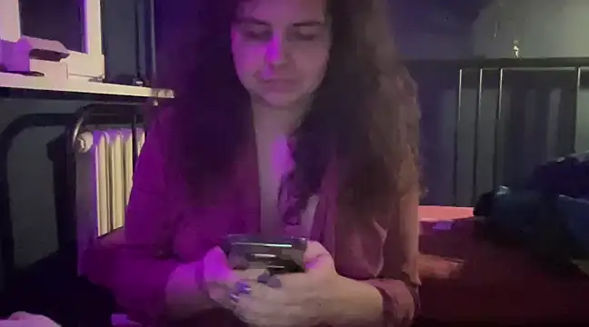 Snapshot of Luna_Artemis chatting on 12/13/24, 01:15 Luna Artemis online show from 12/13/24, 01:15