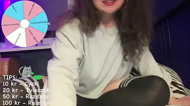 Snapshot of Luna_Artemis chatting on 12/13/24, 11:06 Luna Artemis online show from 12/13/24, 11:06