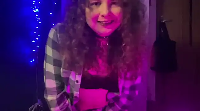 Snapshot of Luna_Artemis chatting on 12/23/24, 01:08 Luna Artemis online show from 12/23/24, 01:08