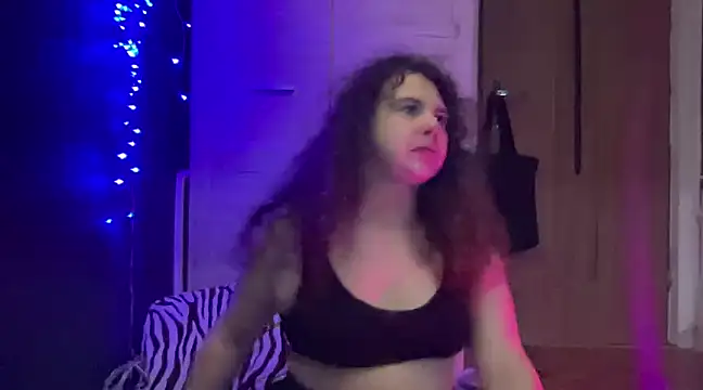 Snapshot of Luna_Artemis chatting on 12/23/24, 09:38 Luna Artemis online show from 12/23/24, 09:38