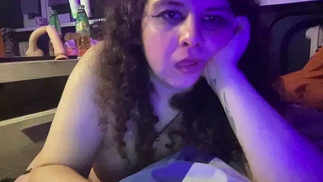 Snapshot of Luna_Artemis chatting on 01/15/25, 01:34 Luna Artemis online show from 01/15/25, 01:34