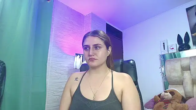 Snapshot of dakota_Robbins_ chatting on 11/20/25, 09:14 dakota Robbins online show from 11/20/25, 09:14