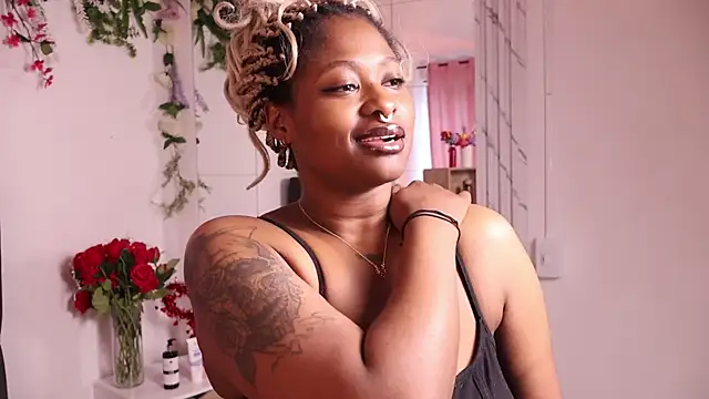 justnala  online show from 02/16/26, 01:51