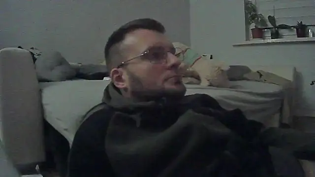 Snapshot of Datecwariatec chatting on 12/31/24, 12:11 Datecwariatec online show from 12/31/24, 12:11