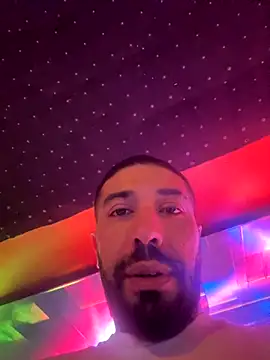 Snapshot of djtimka chatting on 10/05/25, 07:45 djtimka online show from 10/05/25, 07:45