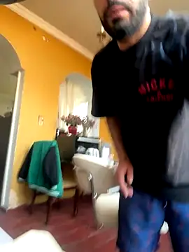 Snapshot of djtimka chatting on 11/12/25, 11:21 djtimka online show from 11/12/25, 11:21