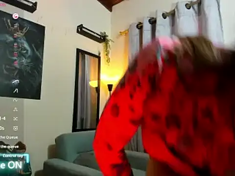 Snapshot of sabrina_clementss chatting on 01/11/25, 04:14 sabrina clementss online show from 01/11/25, 04:14