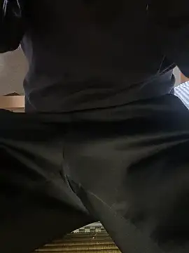 Snapshot of sakuto07 chatting on 12/17/25, 12:22 sakuto07 online show from 12/17/25, 12:22