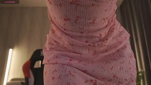 Emmi Flowers online show from 05/10/26, 01:05