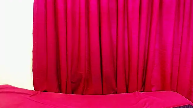 xSpicyQueen8x online show from 12/18/24, 07:41