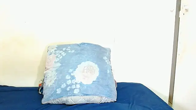 xSpicyQueen8x online show from 01/10/25, 12:59