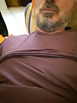 1talianBeutifulCock online show from 04/23/26, 12:15