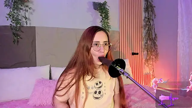 centaurigirl online show from 04/08/26, 11:48