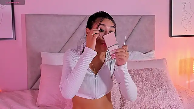 Emilyh  online show from 02/19/26, 11:39