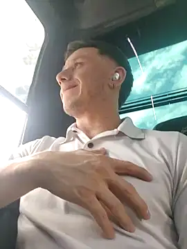 Andrewfalcon online show from 12/10/24, 04:27