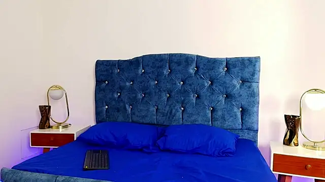 Andrewfalcon online show from 02/04/25, 12:33