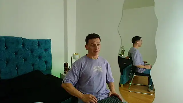 Andrewfalcon online show from 03/15/25, 07:05