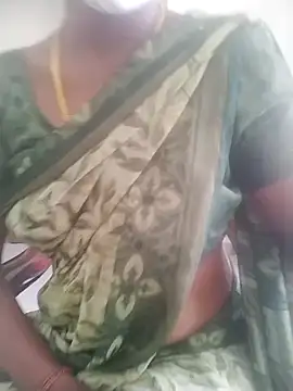 Snapshot of Preethytamilsexy chatting on 03/01/25, 06:46 Preethytamilsexy online show from 03/01/25, 06:46