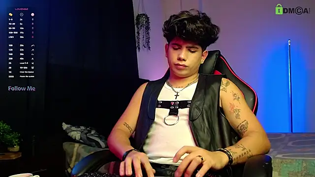 LyleBennett  online show from 11/05/25, 11:54