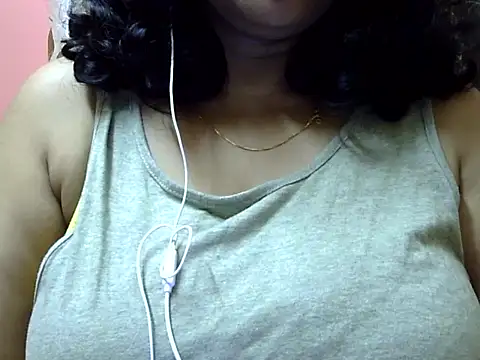 Riya riyaa online show from 01/30/25, 04:34