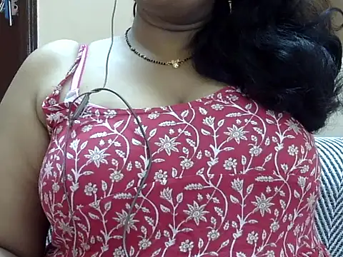 Riya riyaa online show from 10/09/25, 10:02