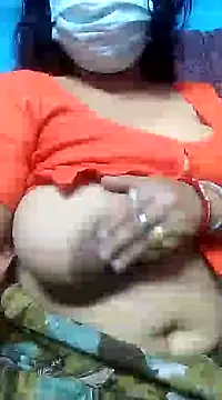 Snapshot of BERRY_00 chatting on 02/02/25, 10:13 BERRY 00 online show from 02/02/25, 10:13