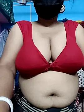 Snapshot of BERRY_00 chatting on 10/20/25, 05:57 BERRY 00 online show from 10/20/25, 05:57