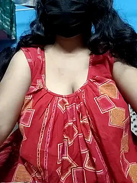 Snapshot of BERRY_00 chatting on 11/11/25, 09:53 BERRY 00 online show from 11/11/25, 09:53