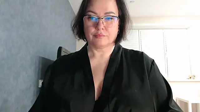 Snapshot of Nora_Star chatting on 11/12/25, 06:30 Nora Star online show from 11/12/25, 06:30