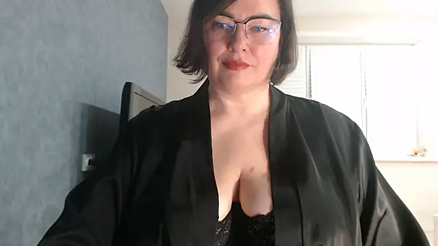 Snapshot of Nora_Star chatting on 11/15/25, 04:36 Nora Star online show from 11/15/25, 04:36