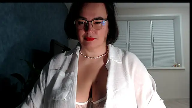 Nora Star online show from 01/08/26, 04:09