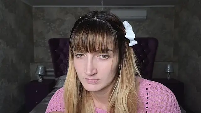 Nika Kitten online show from 11/13/25, 09:30