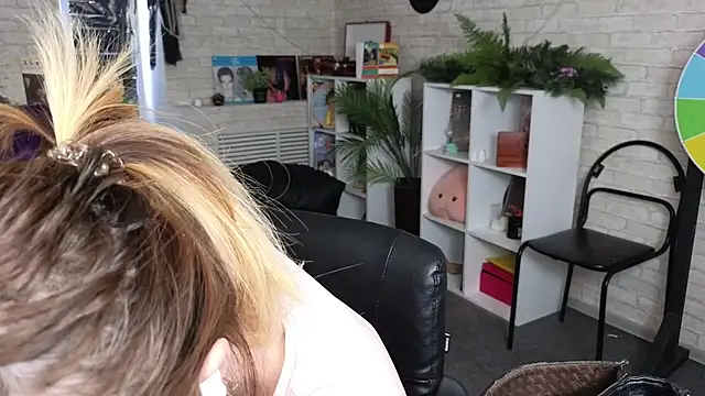 Nika Kitten online show from 03/23/26, 10:30