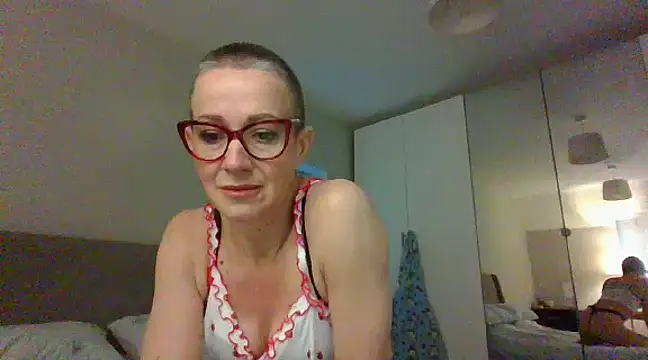 Snapshot of ELEGANT-ARIA36 chatting on 02/11/25, 08:48 ELEGANT-ARIA36 online show from 02/11/25, 08:48