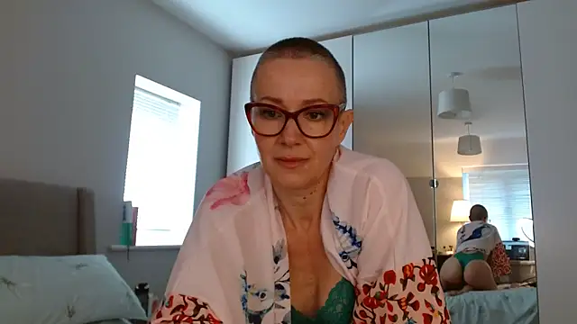 Snapshot of ELEGANT-ARIA36 chatting on 02/18/25, 09:43 ELEGANT-ARIA36 online show from 02/18/25, 09:43