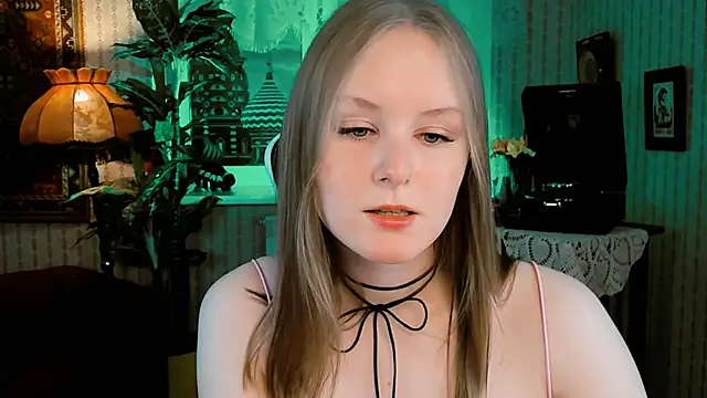 Snapshot of VivienLeeigh chatting on 01/26/25, 09:08 VivienLeeigh online show from 01/26/25, 09:08