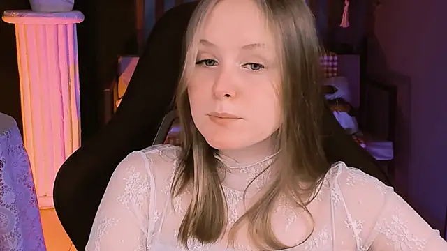 Snapshot of VivienLeeigh chatting on 02/05/25, 07:20 VivienLeeigh online show from 02/05/25, 07:20