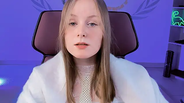 Snapshot of VivienLeeigh chatting on 02/07/25, 08:31 VivienLeeigh online show from 02/07/25, 08:31