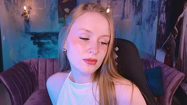 Snapshot of VivienLeeigh chatting on 11/02/25, 09:11 VivienLeeigh online show from 11/02/25, 09:11