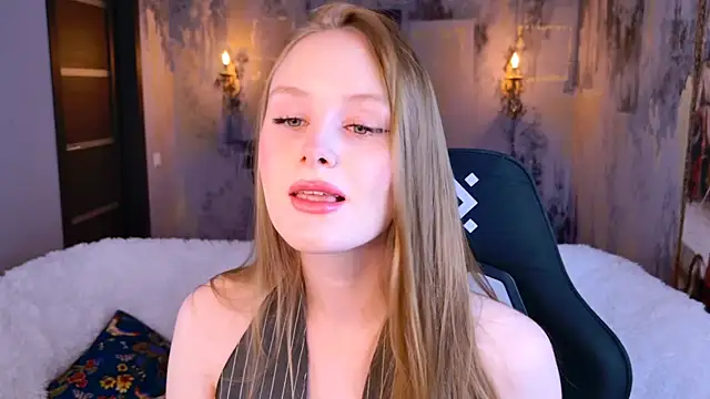 Snapshot of VivienLeeigh chatting on 11/20/25, 09:09 VivienLeeigh online show from 11/20/25, 09:09