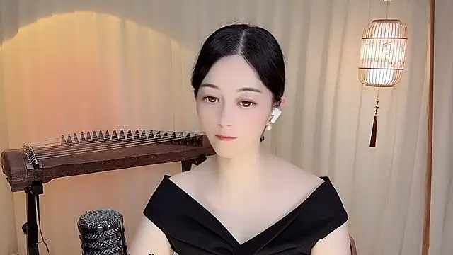 Snapshot of Tian-xin-999 chatting on 06/27/26, 04:12 Tian-xin-999 online show from 06/27/26, 04:12