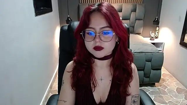 Snapshot of crimson_tati_ chatting on 12/03/24, 09:22 crimson tati online show from 12/03/24, 09:22