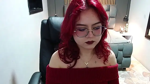 Snapshot of crimson_tati_ chatting on 12/30/24, 09:19 crimson tati online show from 12/30/24, 09:19