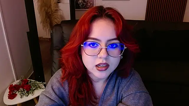 Snapshot of crimson_tati_ chatting on 02/25/25, 06:25 crimson tati online show from 02/25/25, 06:25