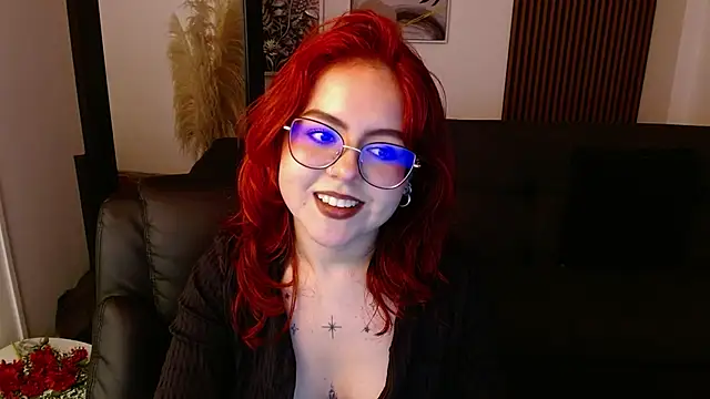 Snapshot of crimson_tati_ chatting on 03/13/25, 10:15 crimson tati online show from 03/13/25, 10:15
