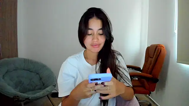 AriaMontgomery online show from 02/17/25, 07:42