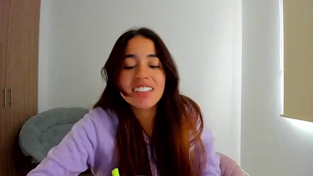 AriaMontgomery online show from 03/05/25, 06:01