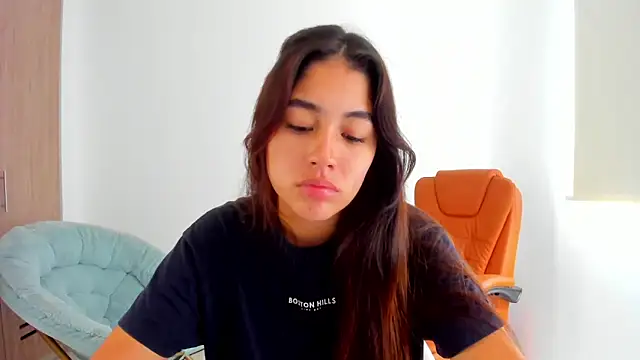 AriaMontgomery online show from 03/07/25, 06:22